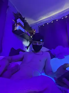 Cloudd Kingg Iceyyy online show from May 9, 7:26 pm
