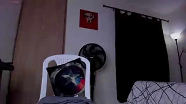 Cloudy pigDude online show from May 2, 5:10 am