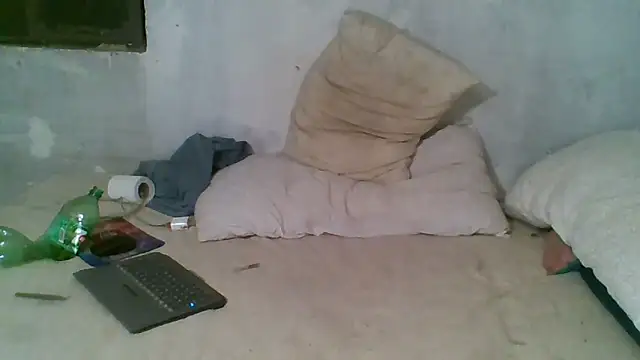 DADDYGNAGSTA online show from May 4, 6:48 am