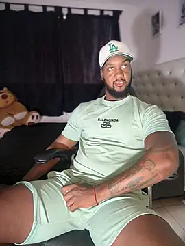 blackdrey18 online show from May 2, 12:41 pm