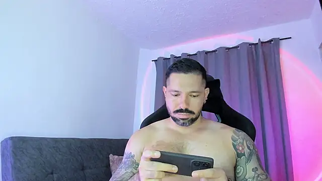 Pierre Vidal online show from June 10, 11:27 pm