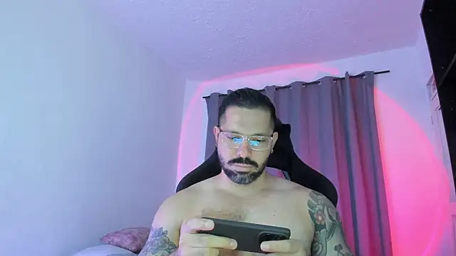 Pierre Vidal online show from June 15, 11:51 pm