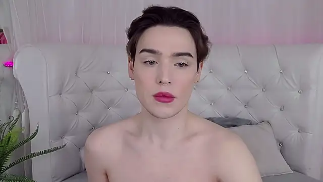 RobbyCharming online show from April 27, 4:42 am