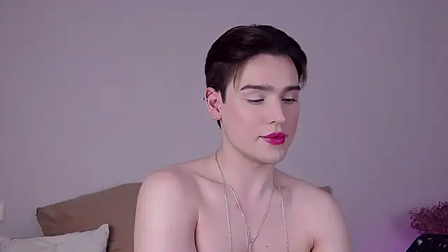 RobbyCharming online show from June 20, 9:47 am
