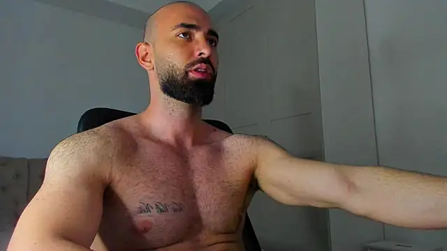 MichaelMasterss online show from May 6, 10:32 pm