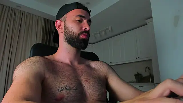 MichaelMasterss online show from July 31, 9:57 pm