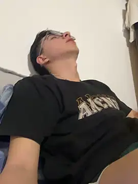 CamiRojas boy online show from May 4, 4:14 am