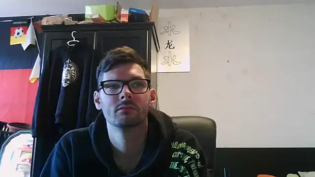 Die-geile-Sau online show from May 18, 1:06 pm
