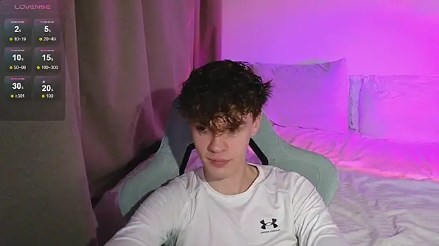 cute thomas online show from May 9, 6:53 pm