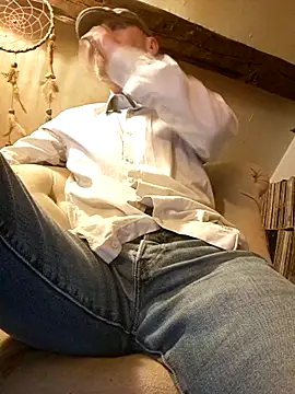 eddouxxx78 online show from May 17, 4:42 am