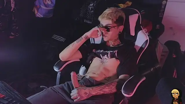 AcidMilo online show from June 12, 11:46 pm