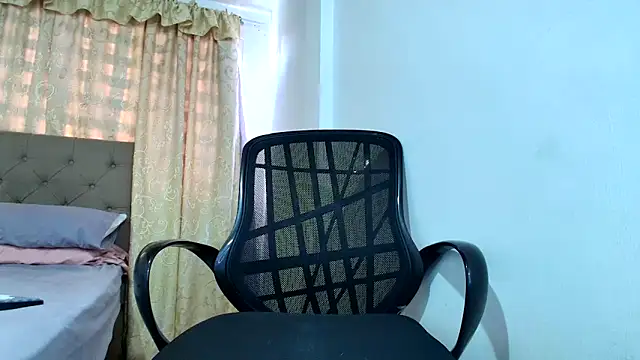 sam her online show from May 8, 2:28 pm