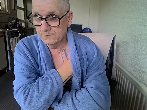 daddyflash online show from May 17, 10:55 am