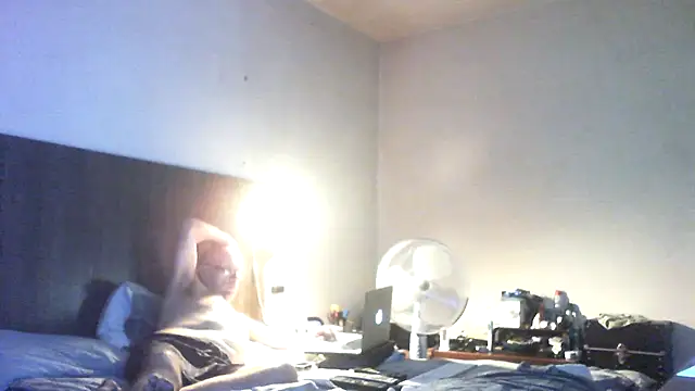 dazuk4513 online show from July 18, 9:42 pm