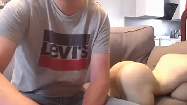 freddy0222222 online show from July 26, 1:08 pm