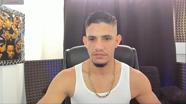 jhonnysnow17 online show from May 26, 2:24 pm