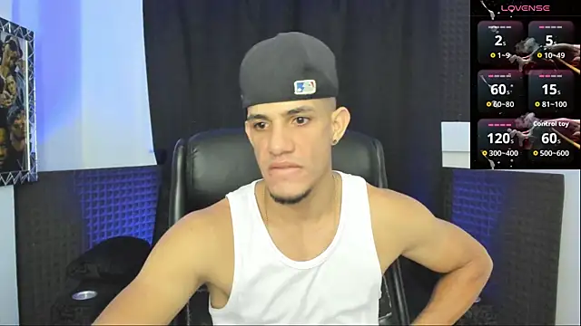 jhonnysnow17 online show from July 29, 5:39 am