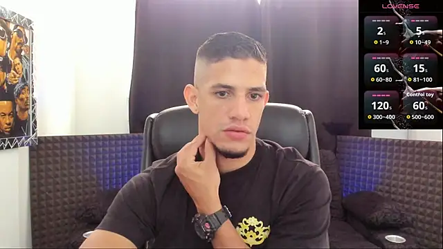 jhonnysnow17 online show from July 25, 6:48 pm