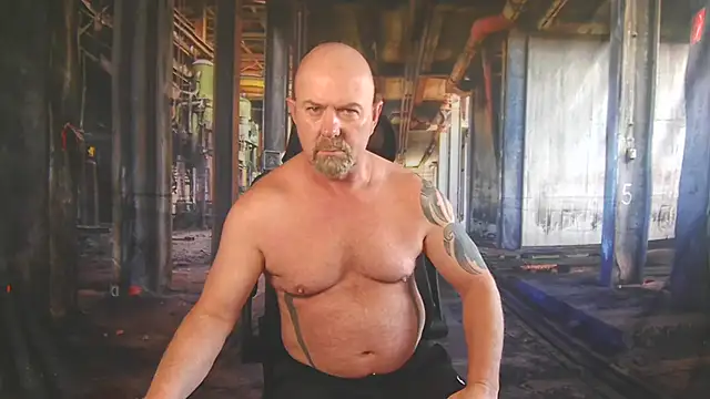 ManlyPrisonGuy online show from June 11, 2:15 pm