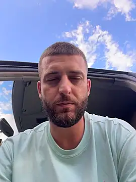 ElChapoGuzman95 online show from July 19, 4:24 pm
