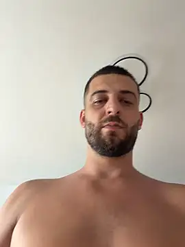 ElChapoGuzman95 online show from June 23, 4:10 pm