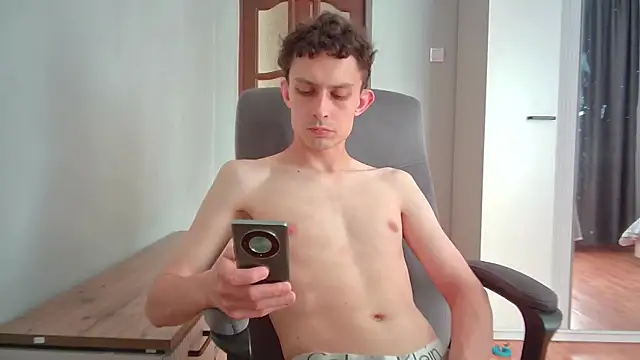 BadGayBig online show from July 5, 8:43 am