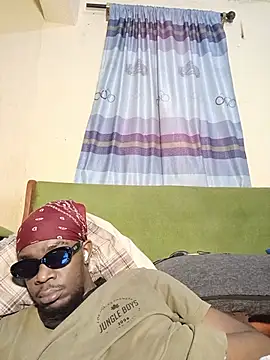 BIGDICKMULLAH online show from May 16, 12:08 am