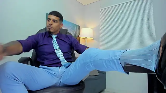 vincen jose online show from May 23, 11:43 pm