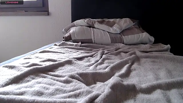 -sluttyass- online show from May 5, 1:24 pm