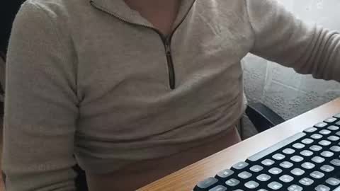 NEW VDEO N THE BO   online show from January 16, 12:41 pm