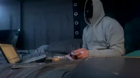 05mechanic1979 online show from November 18, 3:43 am