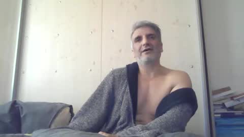 0luvmonkey online show from March 22, 11:48 am