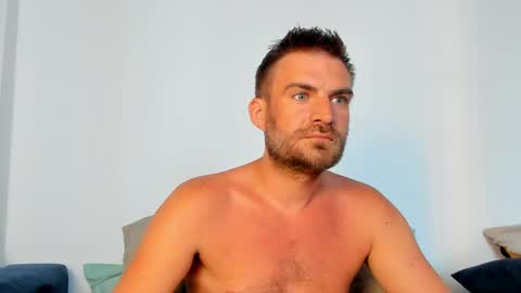 10in_deluxe online show from June 10, 7:21 am