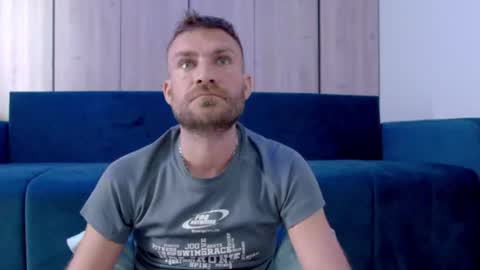 10in_deluxe online show from October 21, 8:39 am