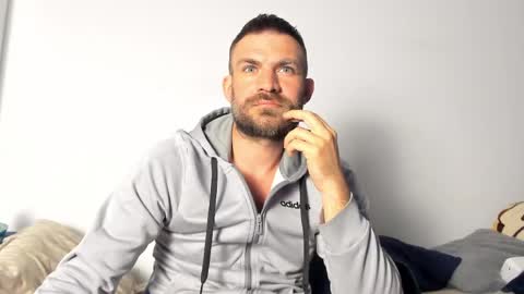 10in_deluxe online show from April 21, 2:37 am