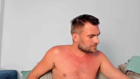 10in_deluxe online show from June 11, 9:40 am