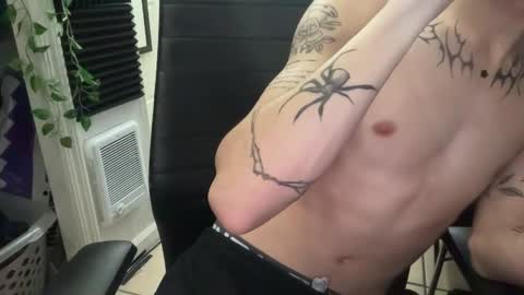 10incock18 online show from February 26, 11:39 pm