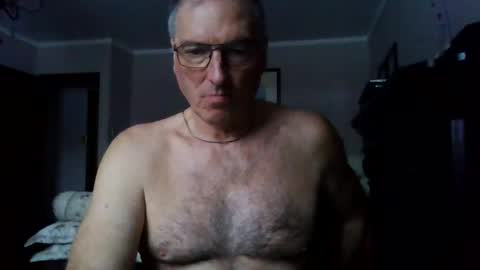 Snapshot of 123456ant chatting on February 22, 9:42 pm 123456ant online show from February 22, 9:42 pm