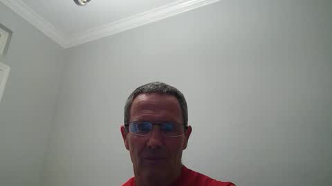 Snapshot of 13glanmorfa chatting on October 18, 2:27 am 13glanmorfa online show from October 18, 2:27 am