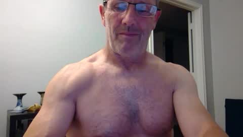 13glanmorfa online show from May 4, 4:03 am