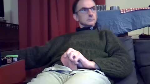Snapshot of 18remy45 chatting on December 15, 1:22 pm 18remy45 online show from December 15, 1:22 pm