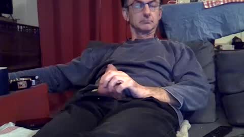 Snapshot of 18remy45 chatting on February 8, 8:21 pm 18remy45 online show from February 8, 8:21 pm