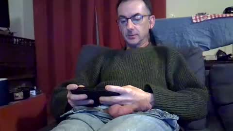 Snapshot of 18remy45 chatting on February 24, 8:25 pm 18remy45 online show from February 24, 8:25 pm