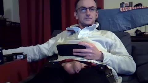 Snapshot of 18remy45 chatting on March 2, 1:37 am 18remy45 online show from March 2, 1:37 am