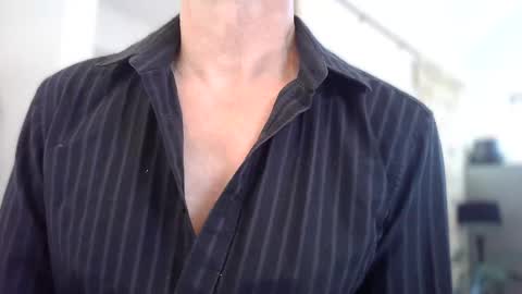 19hung4u online show from December 3, 7:22 pm