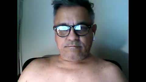 Snapshot of 1_maxx_1 chatting on January 22, 4:23 pm 1_maxx_1 online show from January 22, 4:23 pm