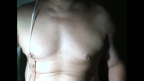 Snapshot of 1_maxx_1 chatting on September 17, 3:51 am 1_maxx_1 online show from September 17, 3:51 am