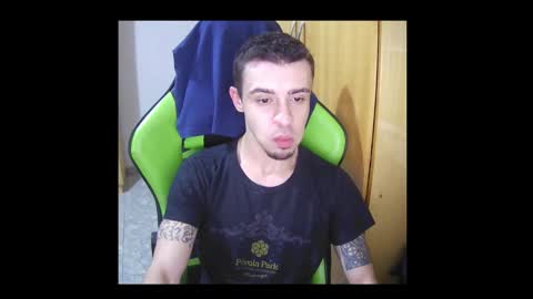 Snapshot of 1good_vibes1 chatting on February 8, 9:46 am 1good_vibes1 online show from February 8, 9:46 am