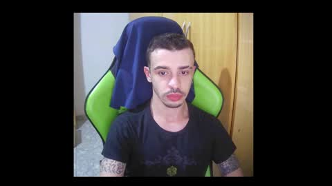 Snapshot of 1good_vibes1 chatting on February 23, 8:44 am 1good_vibes1 online show from February 23, 8:44 am