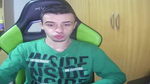 1good_vibes1 online show from May 19, 5:24 am
